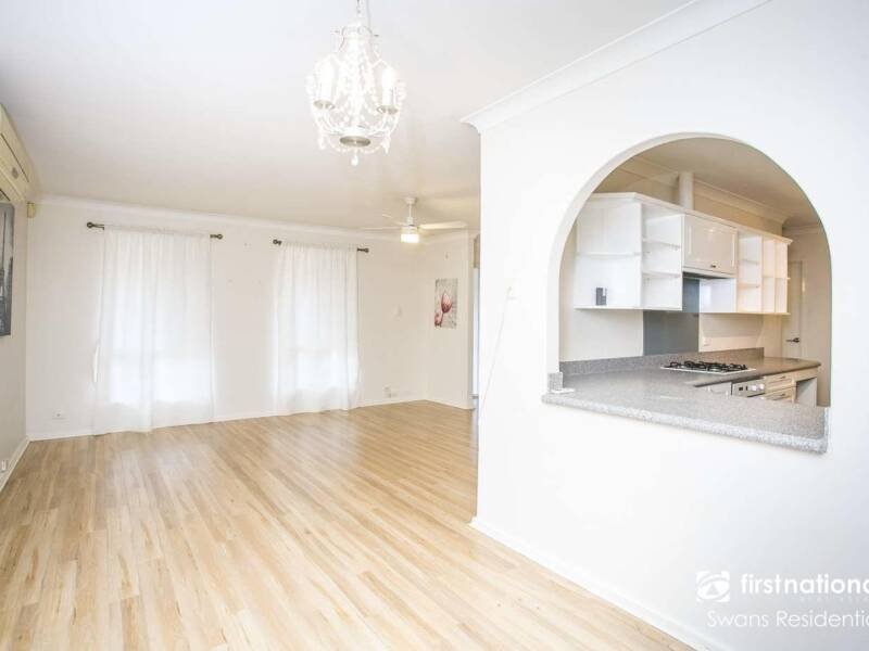 63A Buckingham Road, SWAN VIEW, WA 6056 AUS