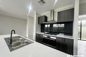6 Lilylock Crescent, HENLEY BROOK, WA 6055 AUS