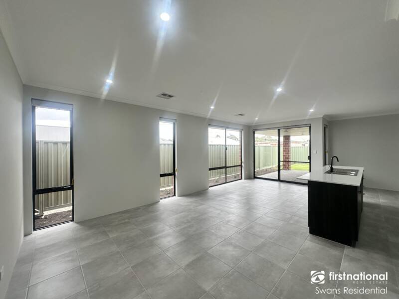 6 Lilylock Crescent, HENLEY BROOK, WA 6055 AUS