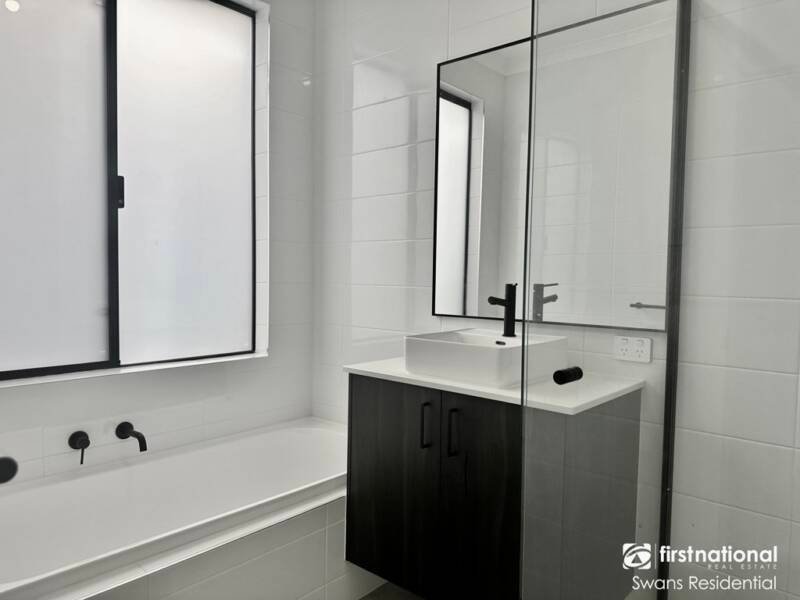 6 Lilylock Crescent, HENLEY BROOK, WA 6055 AUS