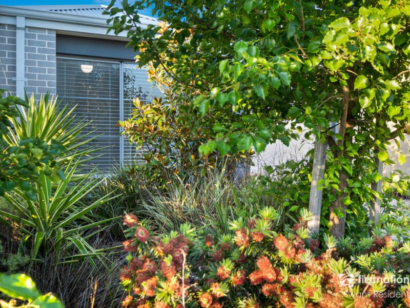 14 Sunnyside Way, AVELEY, WA 6069 AUS