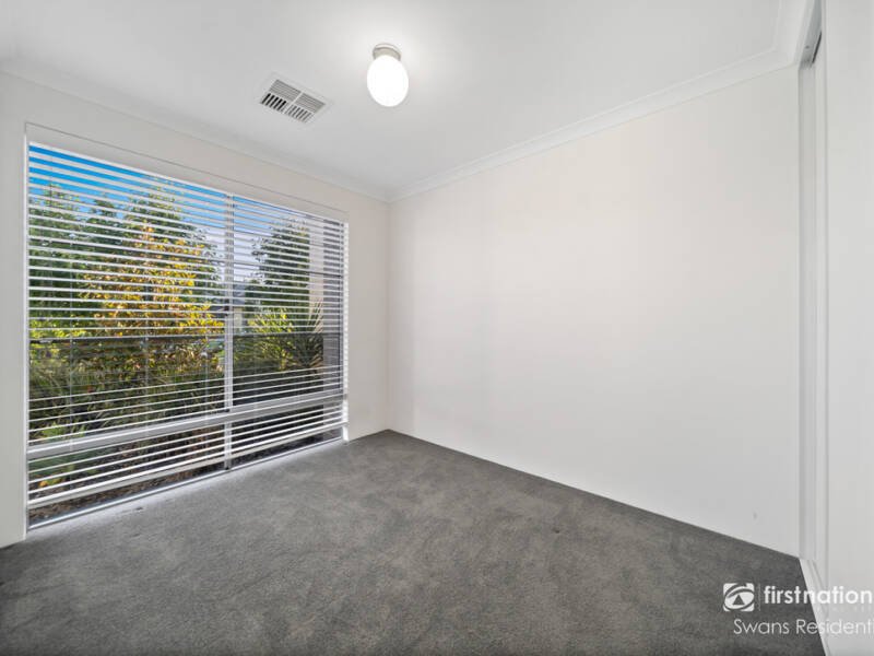 14 Sunnyside Way, AVELEY, WA 6069 AUS