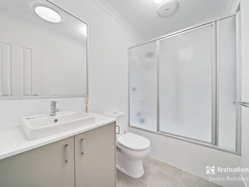 14 Sunnyside Way, AVELEY, WA 6069 AUS