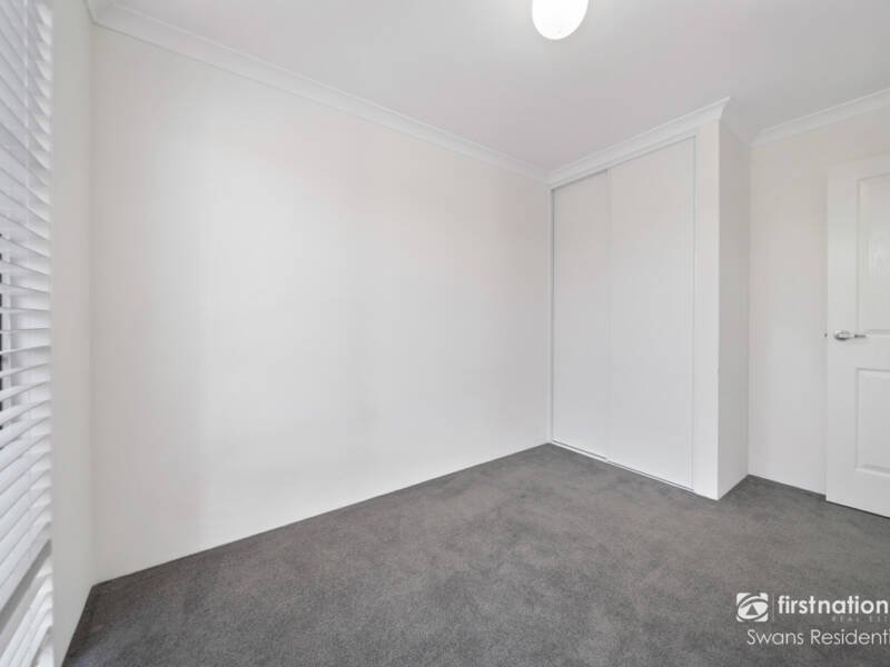 14 Sunnyside Way, AVELEY, WA 6069 AUS