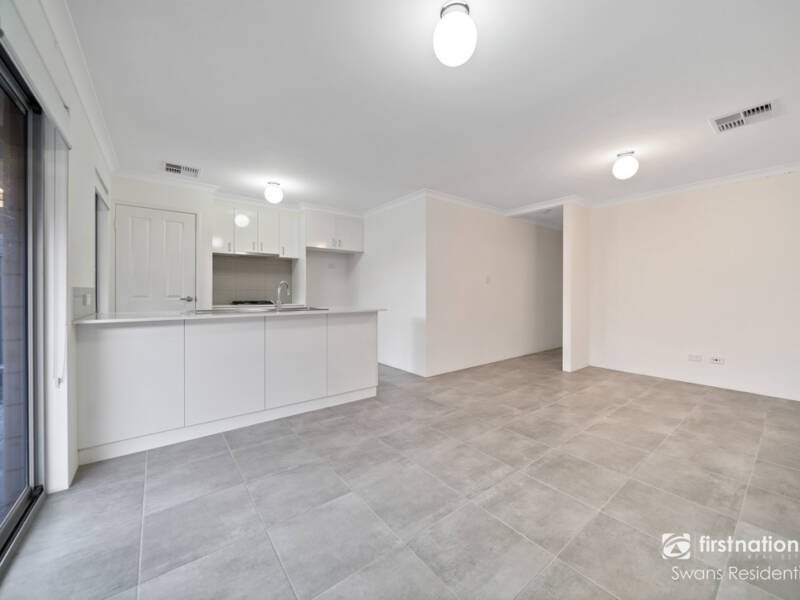 14 Sunnyside Way, AVELEY, WA 6069 AUS