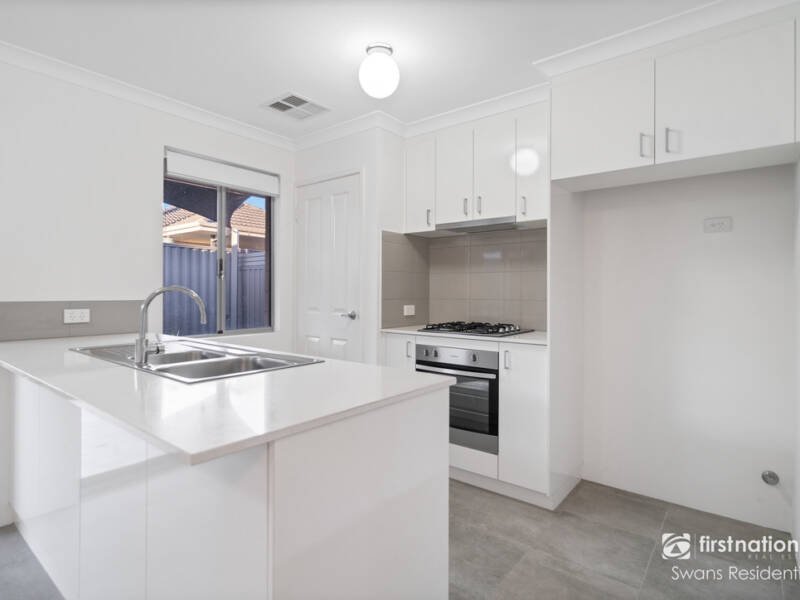 14 Sunnyside Way, AVELEY, WA 6069 AUS