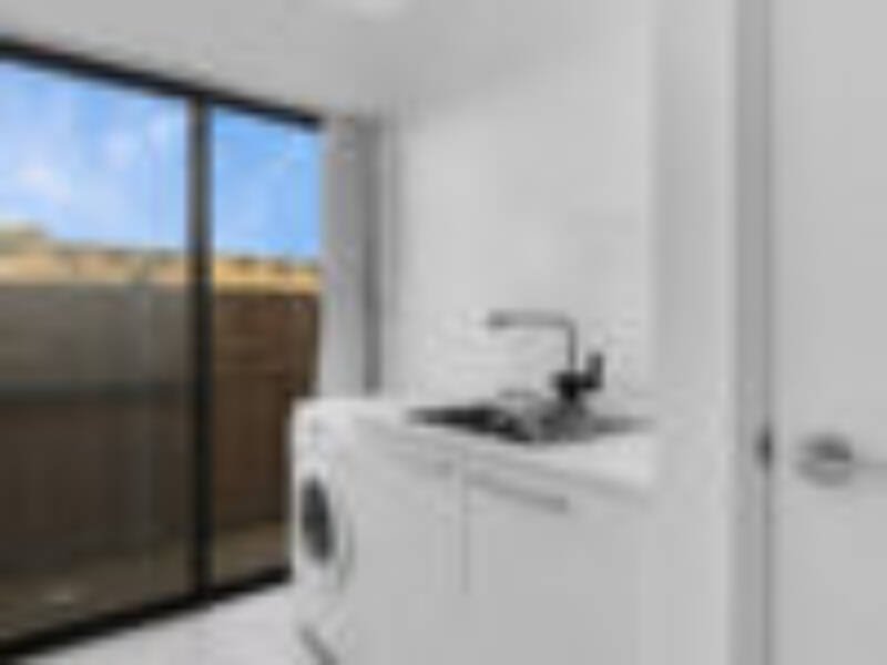43 Clydesdale Street, ELLENBROOK, WA 6069 AUS