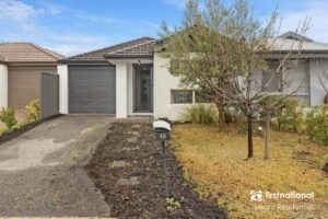 19 Ornate Glade, AVELEY, WA 6069 AUS