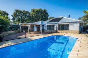 31 Anna Plains Circle, ELLENBROOK, WA 6069 AUS